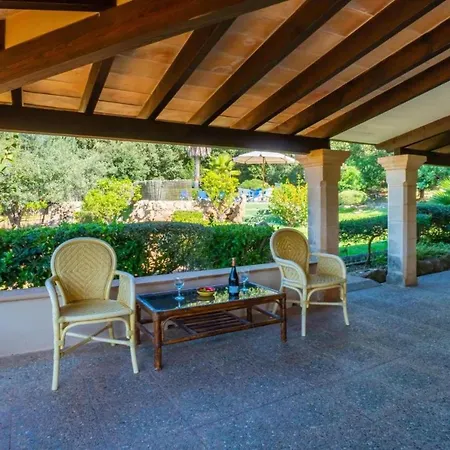 Villa Moragues De *